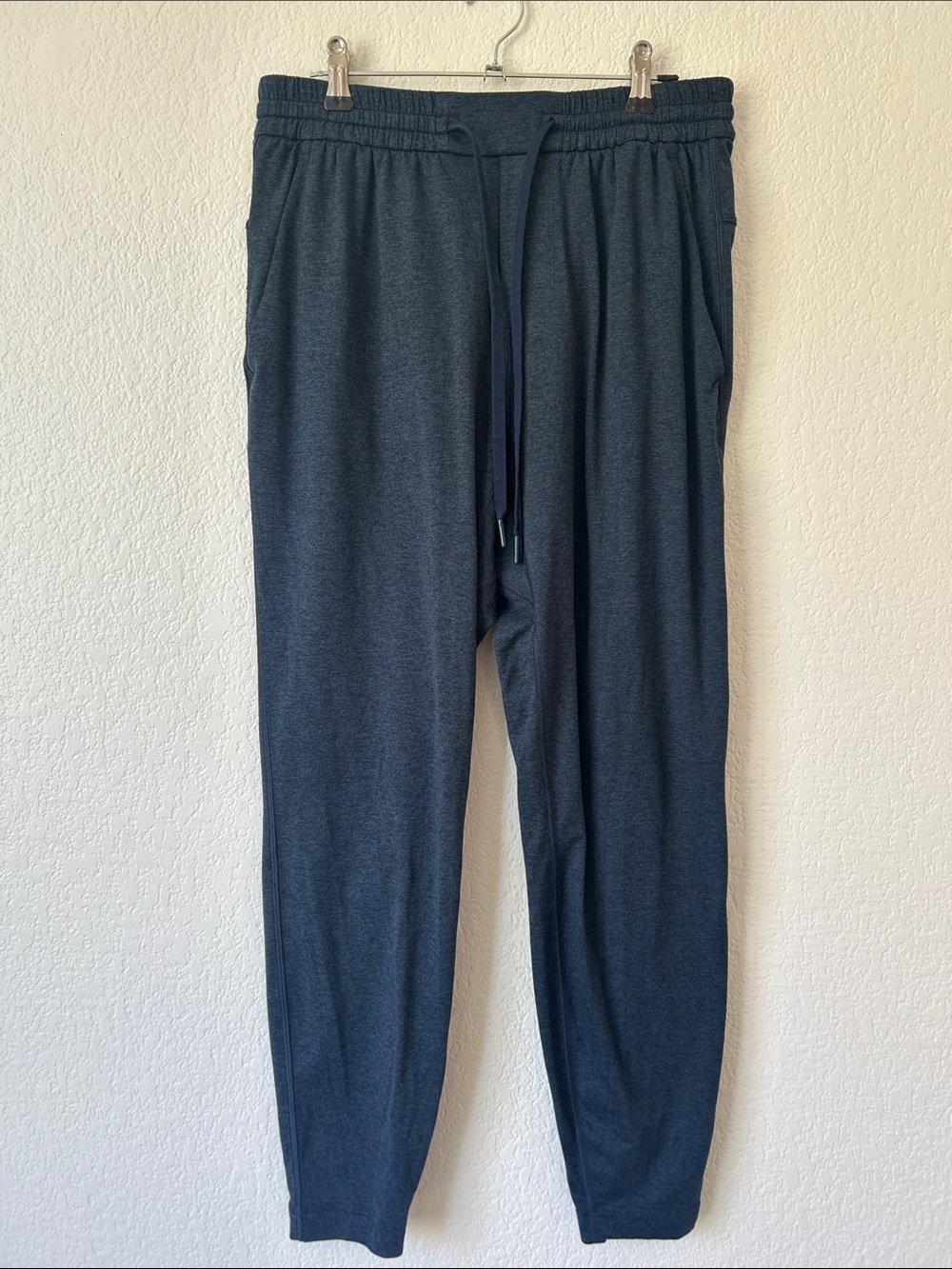 lululemon athletica Men's Dark Heather Jogger Pants